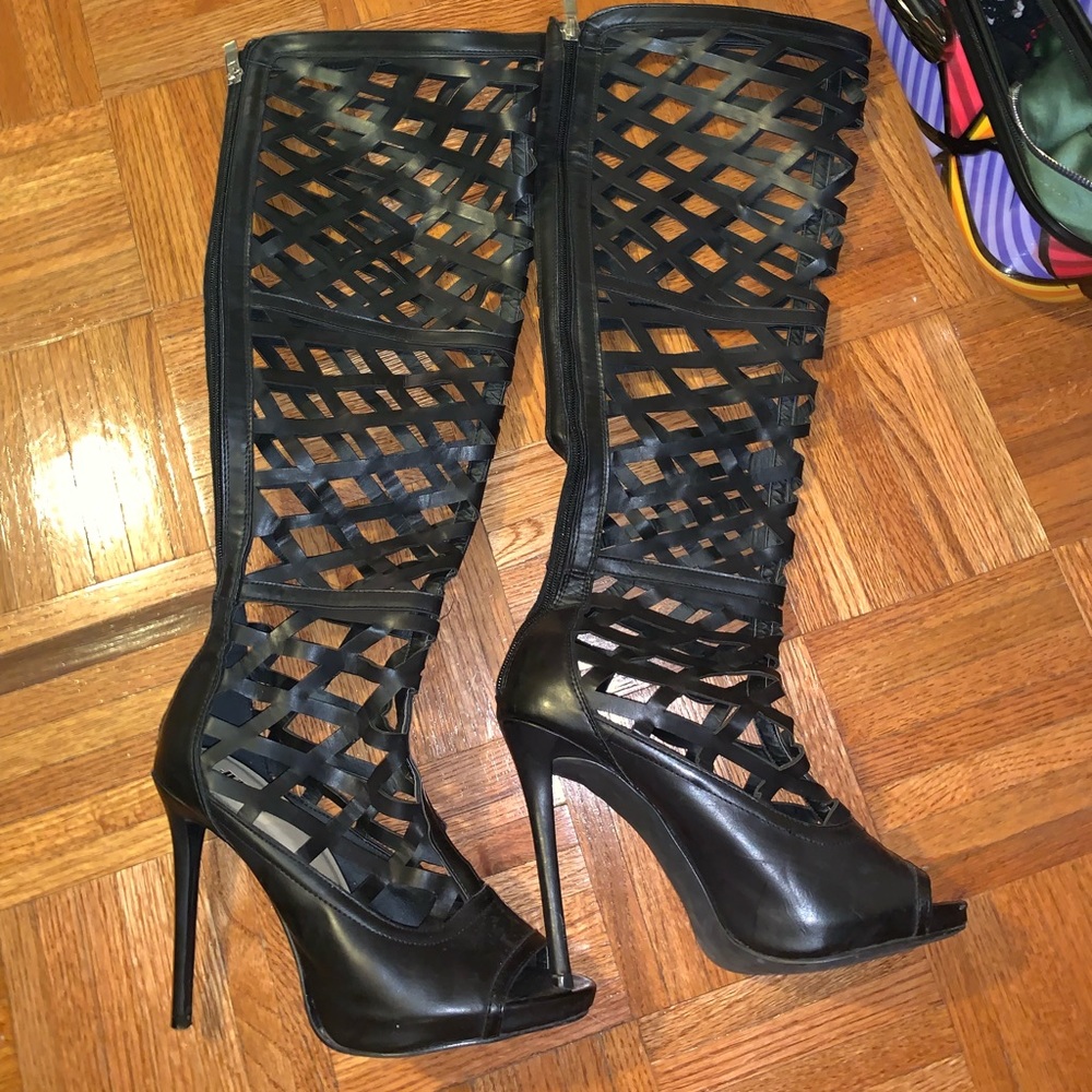 Shoedazzle knee high caged heels size 10